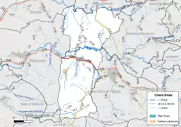 Carte en couleur présentant le réseau hydrographique de la commune