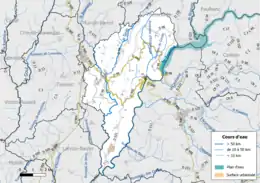 Carte en couleur présentant le réseau hydrographique de la commune