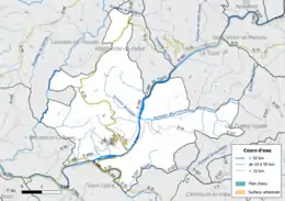 Carte en couleur présentant le réseau hydrographique de la commune