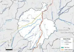 Carte en couleur présentant le réseau hydrographique de la commune