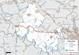 Carte en couleur présentant le réseau hydrographique de la commune