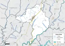 Carte en couleur présentant le réseau hydrographique de la commune