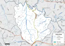 Carte en couleur présentant le réseau hydrographique de la commune