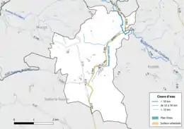 Carte en couleur présentant le réseau hydrographique de la commune