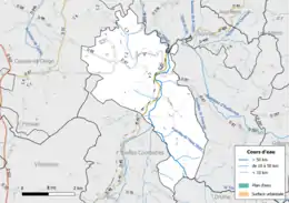 Carte en couleur présentant le réseau hydrographique de la commune