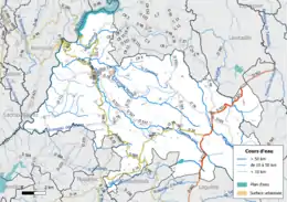 Carte en couleur présentant le réseau hydrographique de la commune