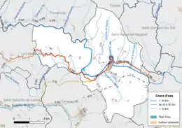 Carte en couleur présentant le réseau hydrographique de la commune