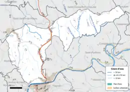 Carte en couleur présentant le réseau hydrographique de la commune