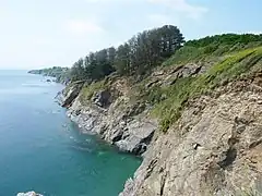 Falaises entre la grève de Porslous et celle de Pen-ar-Roz.