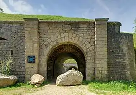 L'entrée de la batterie.