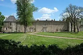 Abbaye de La Grâce-Dieu, bâtiment principal.