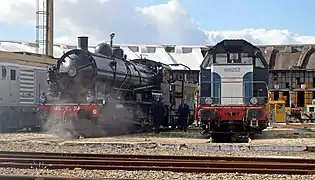 140-C-314 + BB 66252 devant la rotonde de Longueau.