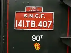 Plaques de la locomotive 141 TB 407, montrant son dépôt historique d'appartenance : Nogent-Vincennes