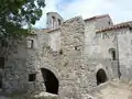 La chapelle romane d'Issensac (vue partielle)