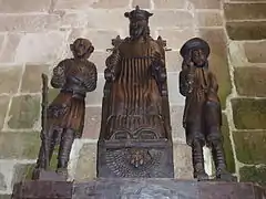 Cathédrale Saint-Tugdual de Tréguier :Saint Yves entre le riche et le pauvre (bois, XVIIe siècle).