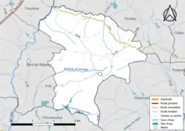 Carte en couleur présentant le réseau hydrographique de la commune