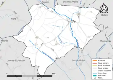 Carte en couleur présentant le réseau hydrographique de la commune