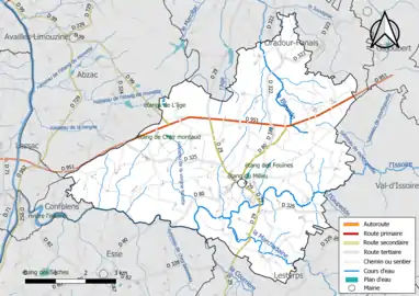 Carte en couleur présentant le réseau hydrographique de la commune