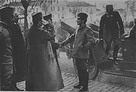 En 1916, Alexandre de Serbie et le général Sarrail, à Monastir.