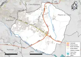 Carte en couleur présentant le réseau hydrographique de la commune