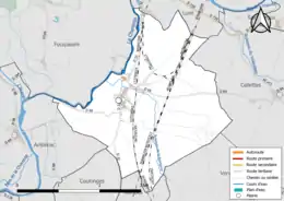 Carte en couleur présentant le réseau hydrographique de la commune