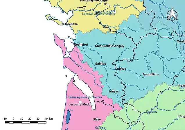Le département est découpé en quatre sous-bassins administratifs : « Dordogne », « Charente », « Côtiers aquitains et charentais » et « Loire aval et côtiers vendéens ».