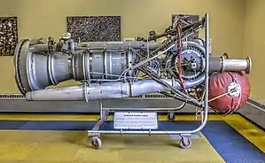 Photographie du moteur-fusée NAA Rocketdyne 75-110 A-7 du PGM-11 Redstone tactique Block II CC-2002.
