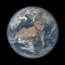 photo de la Terre vue de l'espace, centrée sur l'Afrique