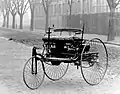 La première automobile au monde, construite à Mannheim par Carl Benz en 1885.