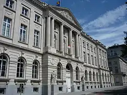 1908, École royale militaire, avenue de la Renaissance, 30, Bruxelles, par les architectes Henri Maquet et Henri van Dievoet