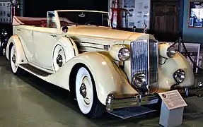 Touring Sedan cabriolet (1933)