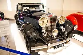 Une Rolls-Royce Phantom II de 1935 assez similaire à celle du film