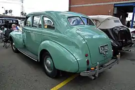 Le modèle 1940 modifie la carrosserie Holden de l'année précédente.