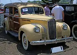 Packard Six 110 Deluxe Woody (1941)