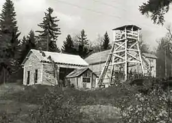 Chevalement provisoire en bois (1949).