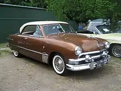 1951 Custom Deluxe Victoria