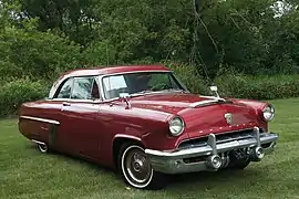 Coupé hardtop Custom de 1952.