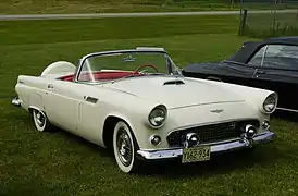 Ford Thunderbird de 1956.