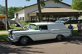 Chevrolet Delray berline de livraison 2 portes de 1958.