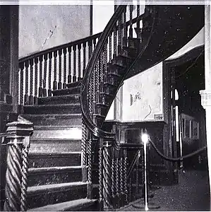 Escalier principal chez Marius (Juin 1976)