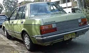 Nissan Pulsar N12 4 portes de 1985-1987 (Australie)