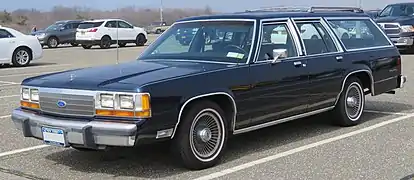 Ford LTD Crown Victoria S break