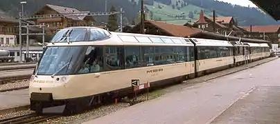 Voiture-pilote à voie métrique du Chemin de fer Montreux - Oberland Bernois.