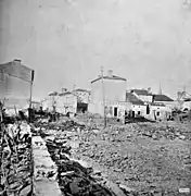 L'état de la grande rue dans le village de Couthures après la crue de la Garonne de 1930.