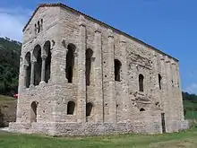 Extérieur Santa María del Naranco.