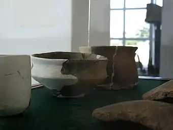 Section hamangienne du musée archéologique d'Histria : poteries