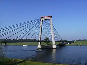 Le pont de Heusden.