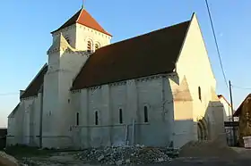Église Saint-Pierre de Savigny-sous-Faye