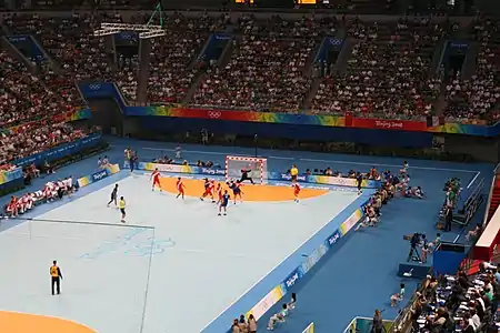 Action lors de la finale entre la France et l'Islande.