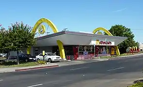 Site du McDonald's de Fresno (Californie), de Ray Kroc, en 1955